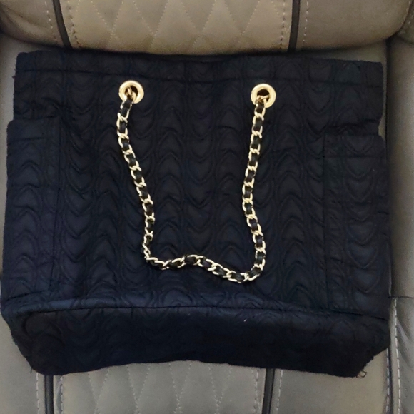 Koret Extra Large Quilted Tote Bag - Picture 2 of 5